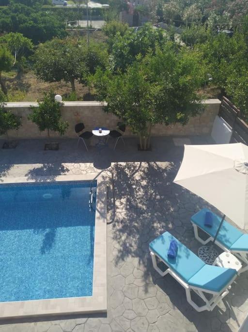 Greek Style Ground Floor Apartment & Pool Ialysos  Exteriör bild