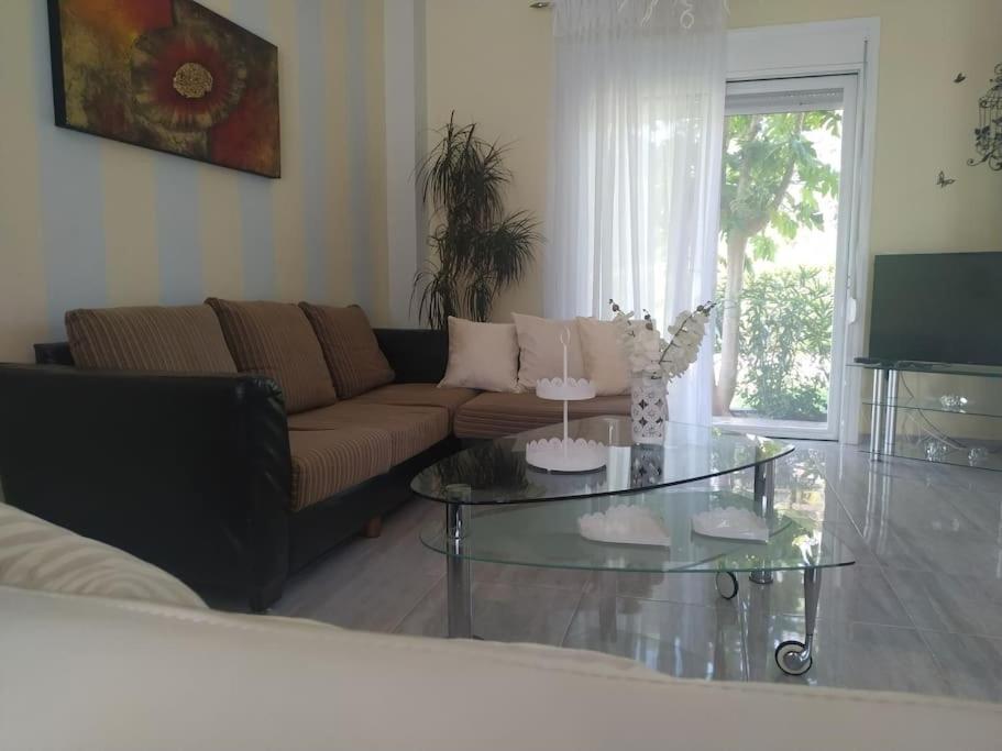 Greek Style Ground Floor Apartment & Pool Ialysos  Exteriör bild