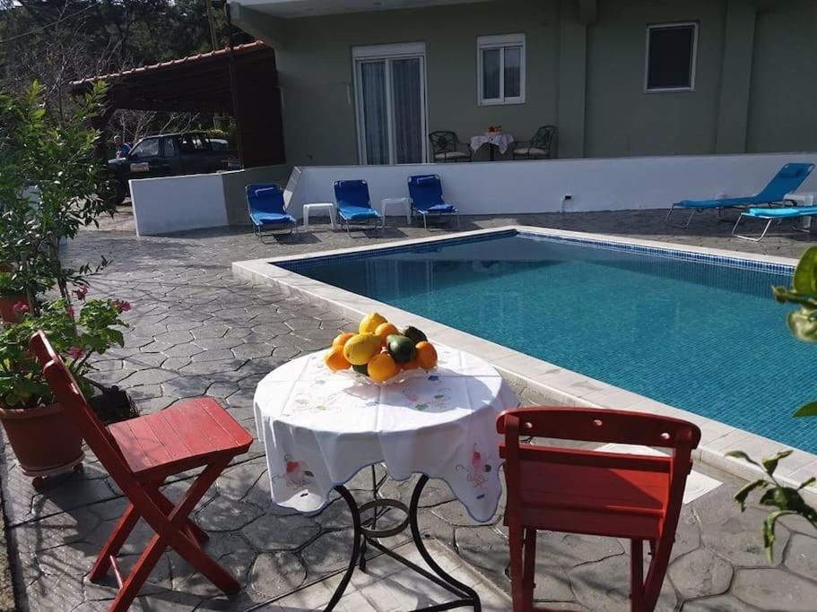 Greek Style Ground Floor Apartment & Pool Ialysos  Exteriör bild