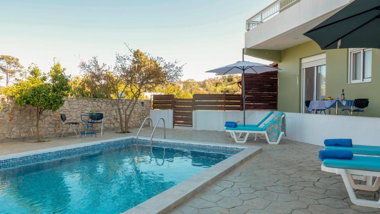 Greek Style Ground Floor Apartment & Pool Ialysos  Exteriör bild